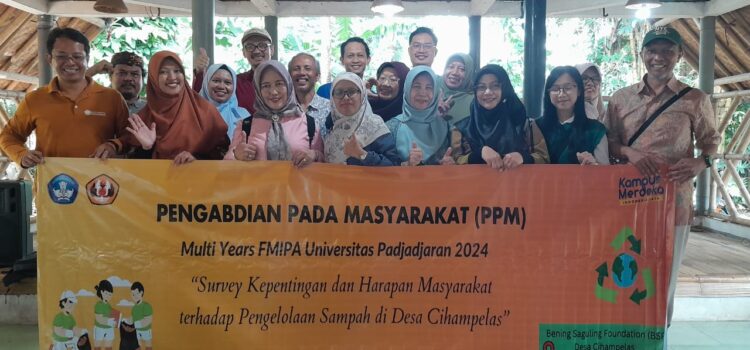 Edukasi  Pengelolaan Sampah, Dosen Ilmu Aktuaria Universitas Padjadjaran Melakukan Pengabdian kepada Masyarakat di Cihampelas Bandung